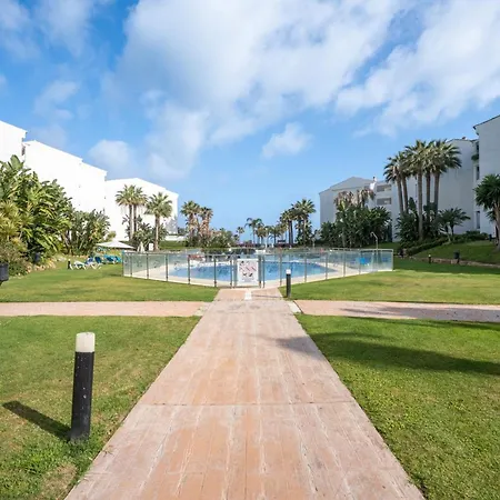 Beachside Getaway In Puerto Banus 3-bedroom In Playa Rocio * Marbella
